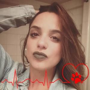 Meet your Posher, Renata